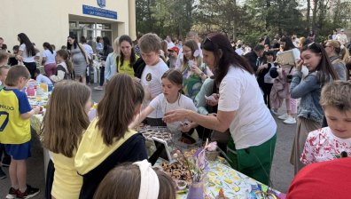 Деца от българско училище събраха 5300 лв. за пострадалите при пожара в Кочани