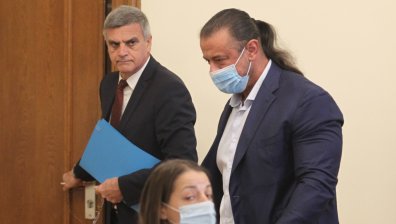 МС и бизнесът се разбраха: Парите за туризма отиват за ваксинационния процес