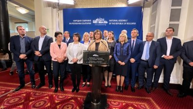 Нинова: Няма да подкрепим ГЕРБ! Борисов сутрин казва едно, на обяд друго, а вечер - трето