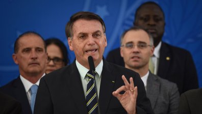 Болсонаро заплаши, че Бразилия може да напусне СЗО