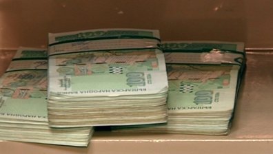 80-годишна оставила до портата 11 300 лв. за телефонни измамници