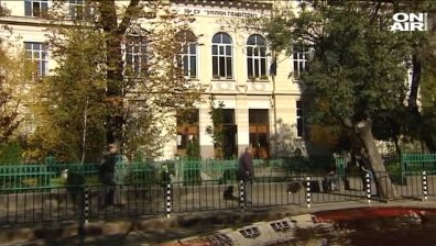 Доберман нахапа зверски дете пред столичното 18-то СОУ