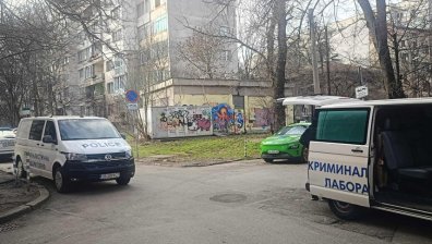 Момичето, наръгано от баща си в "Подуяне", е оперирано и настанено в реанимация