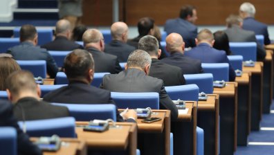 Скандал и обидни реплики между депутати - ето кои теми нажежиха страстите в НС