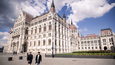Тежък удар по Украйна: Унгария блокира военна помощ от ЕС за 500 млн. евро