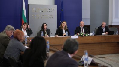 Работодатели и синдикати в спор за минималната работна заплата