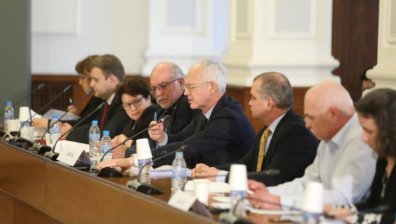 На извънредно заседание Тристранката обсъжда мярката 60/40