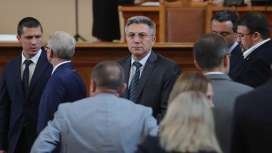 Карадайъ: Рамбовци кроят разрушителни планове, държавата се разпада