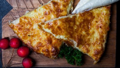 Баница с пилешко месо и мас за Месни Заговезни (РЕЦЕПТА)