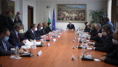 Патова ситуация: Партиите отхвърлиха предложението на ГЕРБ за председател на ЦИК