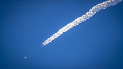Падащата космическа ракета на Китай ще стигне Земята до броени часове
