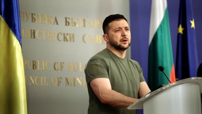 Президентството и МО с взаимни обвинения в манипулации след визитата на Зеленски