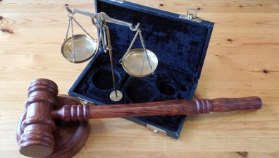 Задържаха 43-годишен за закана за убийство на негов съсед с газов пистолет