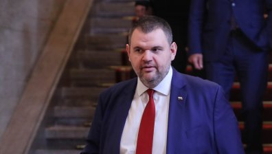 Пеевски: Фракцията ДПС 17 се самоизключиха, няма място за силни и слаби