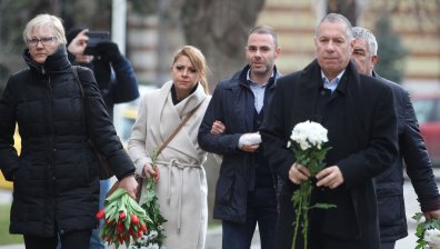 Близки, приятели и колеги се сбогуваха със Силва Зурлева