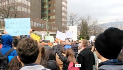 Протести в Босна и Херцеговина след шокиращи кадри в дом за деца
