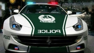 Дубайската полиция си купи и Ferrari
