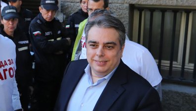 КПК не иска да разпита Асен Василев, Кирил Петков и Лена Бориславова