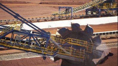 Евтината желязна руда понижи печалбата на Fortescue Metals