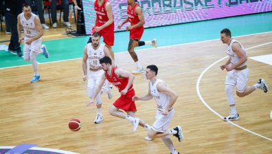 Националите ни по баскетбол сразиха световния шампион Германия