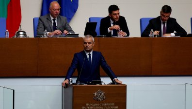 Костадинов: Нека Тагарев да намери достойнство и чест и да подаде оставка 