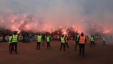 Ултрасите на ЦСКА съсипаха "сините": Да мълчиш цял мач и да избухнеш на гола на "Лудогорец" е падение