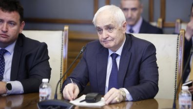 САЩ няма да искат от България бази за операции в Иран, увери Запрянов
