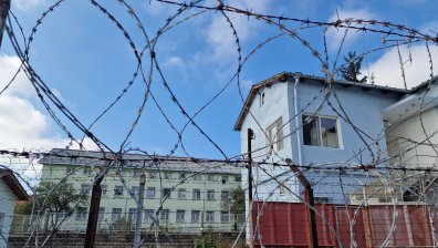 Рецидивист избяга от затвора в Пазарджик, издирват го пети ден