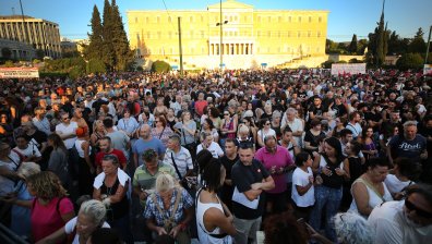 По-ниски или никакви данъци за хората - как Гърция успява да си го позволи