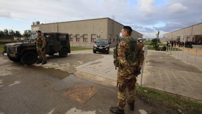 Италианската мафия се възползва от пандемията, увеличава дейността си