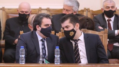 Премиерът и министрите в НС за гласуването на Бюджет 2022