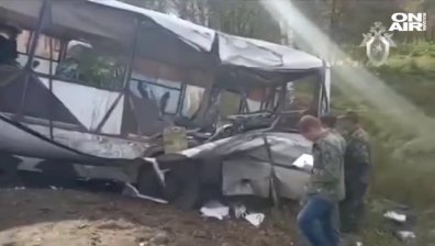 Тежка катастрофа между автобус и ТИР в Русия, 7 души загинаха, сред тях и дете