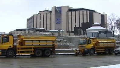 Пролетно почистване: Миенето на улици в София започна