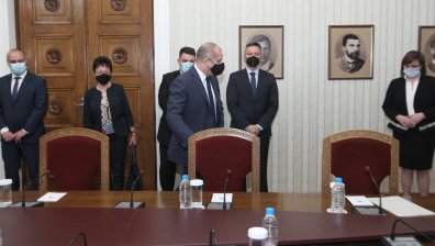 БСП при Радев: Ще подкрепим "Има такъв народ" при 4 условия