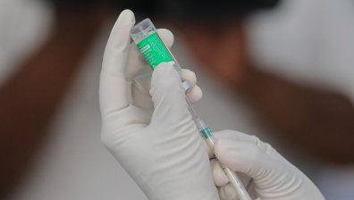 В Украйна забраняват използването на руски ваксини