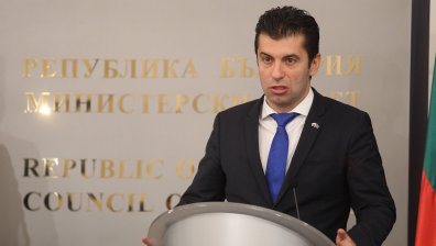 Петков: Даваме 54 млн. лв. за медиците и 40 млн. лв. за тестове