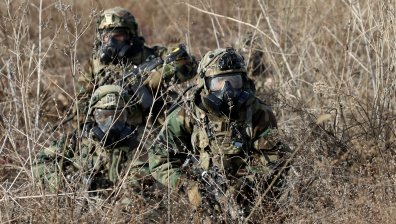 Неопитни, но впечатлени от волята на Зеленски, японци се сражават за Украйна