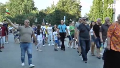 Десетки видинчани поискаха оставката и на кмета на града