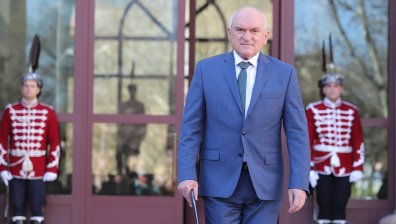 Главчев трескаво търси министри, синдикатите в МВР се застъпиха за Калин Стоянов