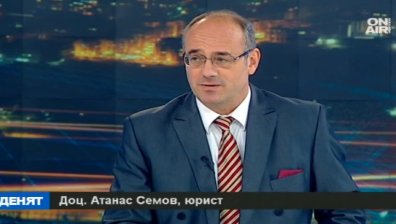 Доц. Атанас Семов: Референдумът е най-висшият акт на властническо произнасяне