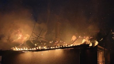Собственикът на изпепелената къща в Мъглиж: Огънят се възпламени два пъти (+ВИДЕО)