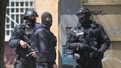 Крадци задигнаха близо 8000 лв. от квартира в Банско