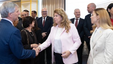 Йотова: България може да бъде сред авторите на мирното споразумение за Украйна