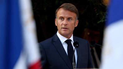"Непреклонна Франция" поиска импийчмънт на президента Еманюел Макрон