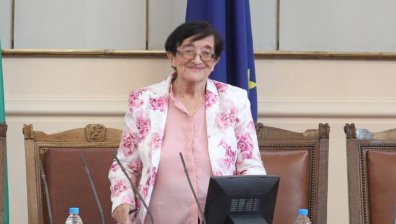 Мика Зайкова: Народът ни каза да се стегнем, да направим правителство и да работим