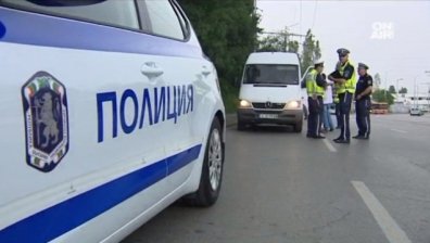 29-годишна с 2 &permil; алкохол се преобърна с "Мерцедес" на магистралата