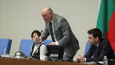 Депутатите няма да имат право да провеждат предизборни срещи в НС