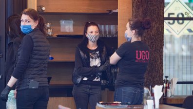 "Зелен коридор" за заведенията: Отварят врати при стриктна организация