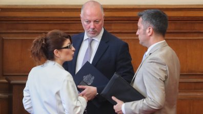 Ще увеличат ли заплатите на служителите в МВР, БАН и НОИ?