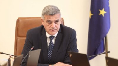 Янев към ЕК: България ще затвори въглищните централи до 2040 г.